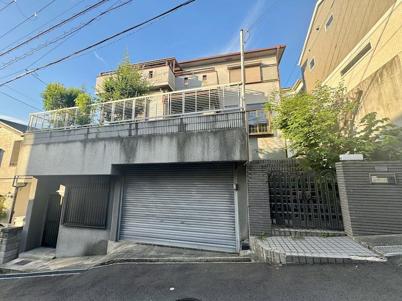 箕面市牧落5丁目　中古戸建 土地面積約４５坪ございます