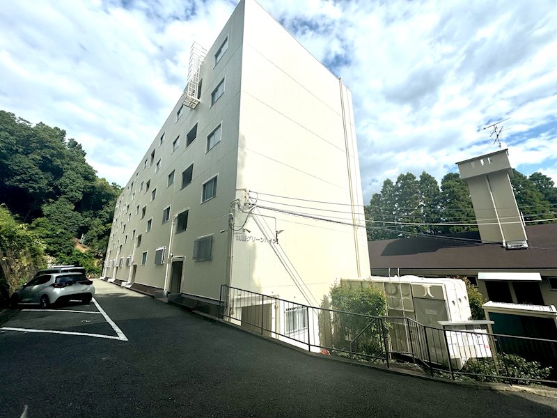 箕面グリーンハイツⅠ スーパー・コンビニなど徒歩１０分圏内♪