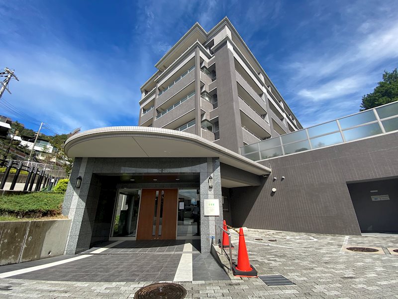 阪急「箕面」駅徒歩8分!