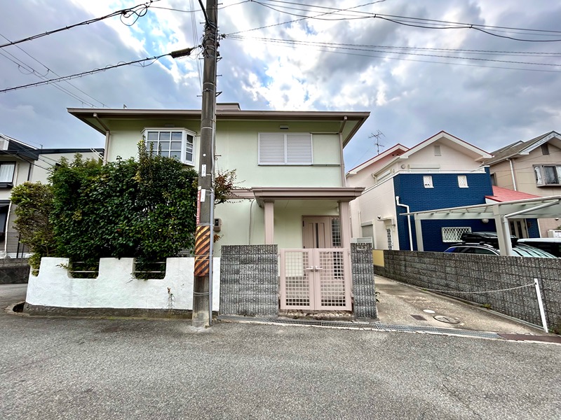 箕面市新稲6丁目 戸建 パナホーム施工の3LDKの中古戸建て。