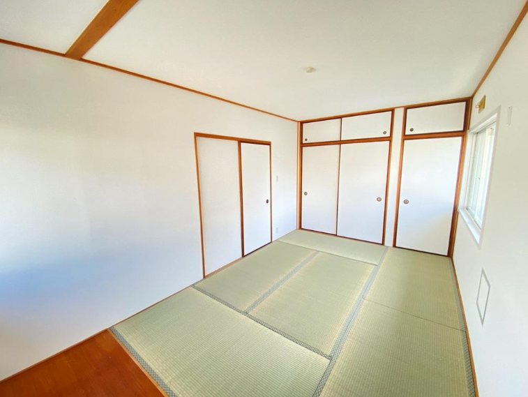 箕面市新稲6丁目 戸建 2階和室